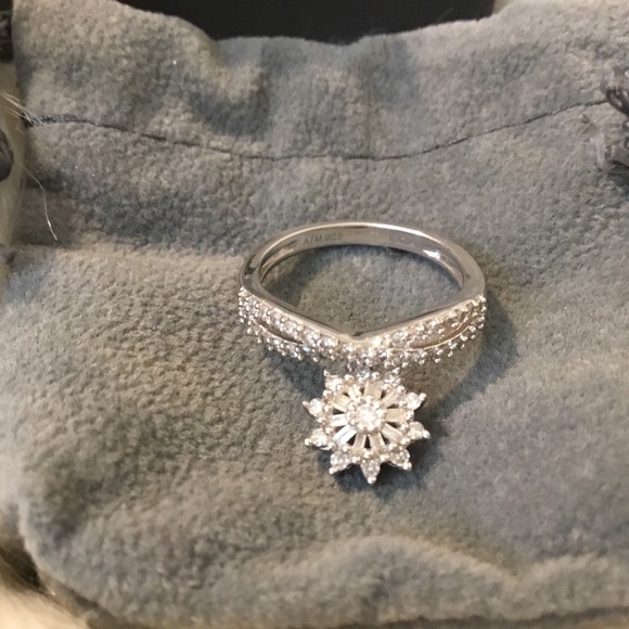 NWT Diamond Treasures SS 0.50TCW Diamond Sun Dangle Charm Crisscross Ring - Picture 2 of 16